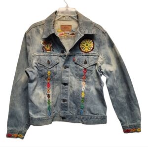 Vintage Levi's Mens Light Blue Denim Jacket w/ Southwestern Embroidery - Size 40
